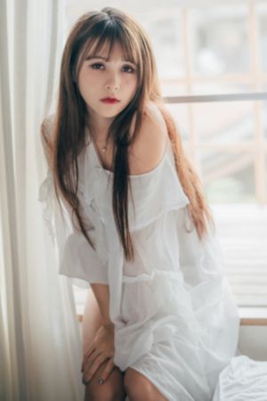 妺妺让我破她裙子摸她_国产剧电影在线看